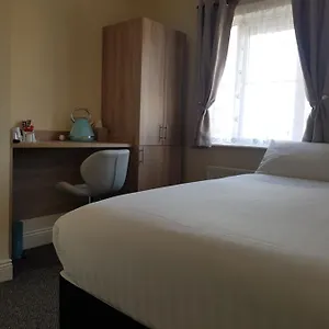 Bella With Free Minibar Tea&coffee Dublín